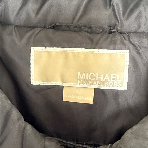 Michael Kors Black Puffer Jacket with Faux Fur Trim - Picture 3 of 13